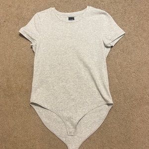 GAP grey short sleeve bodysuit Large Tall